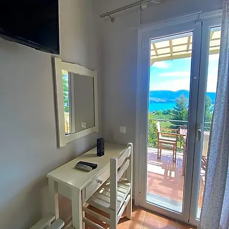 Hotel Mirovigli Lixouri